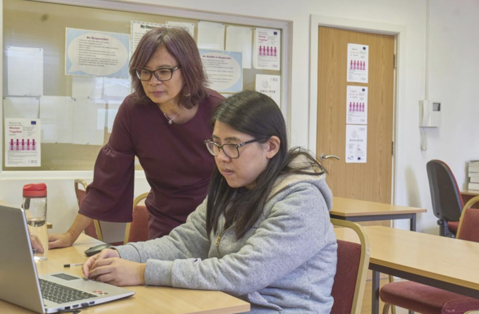 Detailed chart analysis with support and resistance levels marked